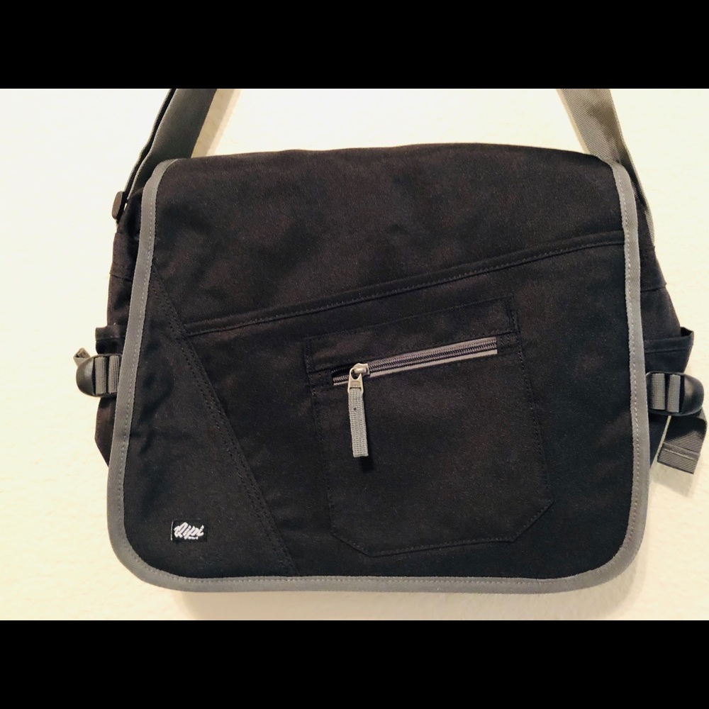 Outdoormaster Laptop Bag
